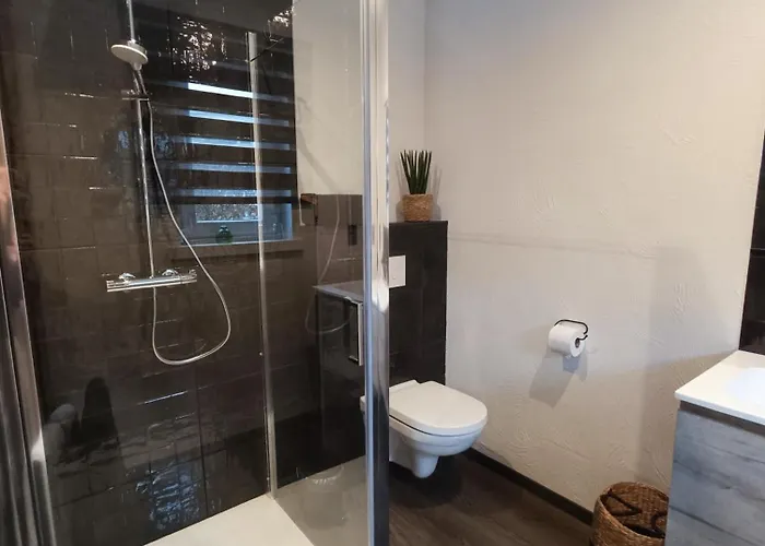 A L'ombre De La Chapelle Malmedy