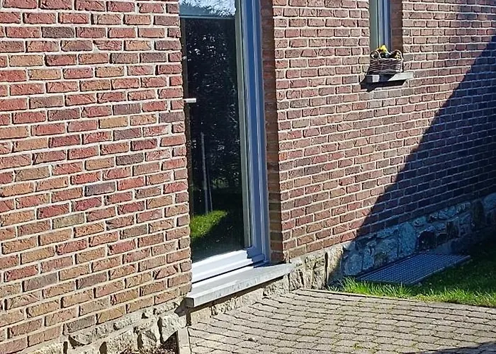 A L'ombre De La Chapelle Bed & Breakfast